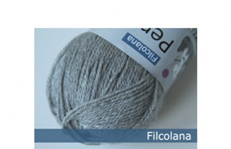 pernilla_954_light_grey_pernilla_filcolana_garn10_aarhus_garn