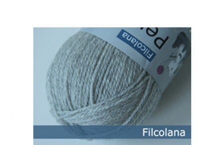pernilla_957_very_light_grey_pernilla_filcolana_garn10_aarhus_garn.jpg